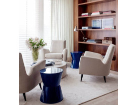 mesa-eames-laca-madeira-azul-lateral-apoio-sala-estar