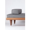 chaise-detalhe-almofada-madeira-estofada-day-bed