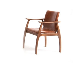 cadeira-de-jantar-ayra-moderna-design-casa a-estofada-base-madeira-fixa