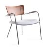 poltrona-greta-moderna-design-estofada-base-aço-encosto-tela