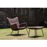 poltrona-wing-ch445-couro-com-puff